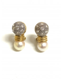 Pendientes en oro de 18 kilates y Perla cultivada