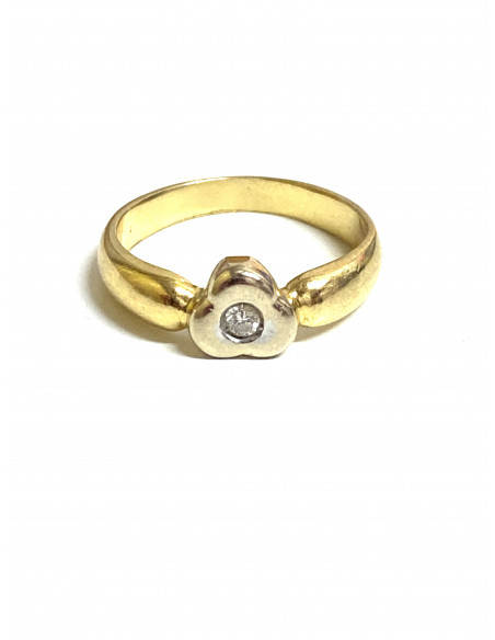 Anillo trébol diamante